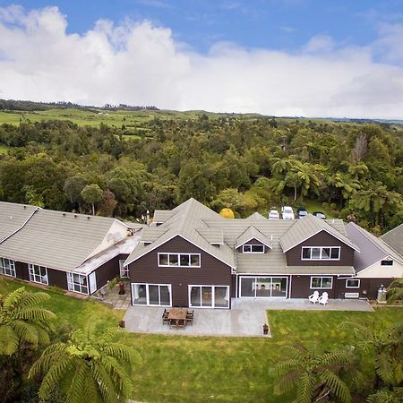 Patuha Rainforest Retreat Okato Экстерьер фото